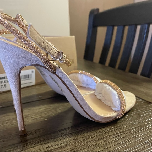 NEW STEVE MADDEN Breshlin Blush in 7.5 - Picture 10 of 10